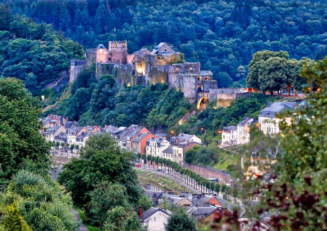 ©Holger Bernert-City of Bouillon (6830) and its castle