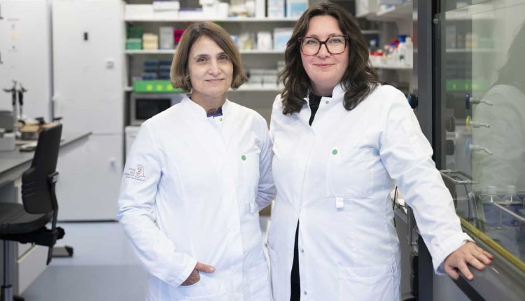 Beatriz Carvalho en Meike de Wit door Linelle Deunk