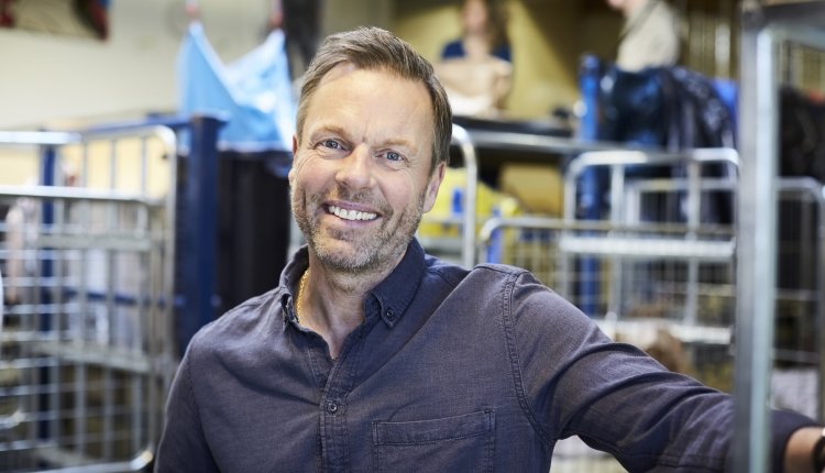 Man doet vrijwilligerswerk na zijn pensioen en AOW