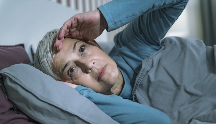 vrouw met slaapproblemen bij dementie