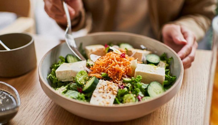 vegetarische maaltijd met tofu