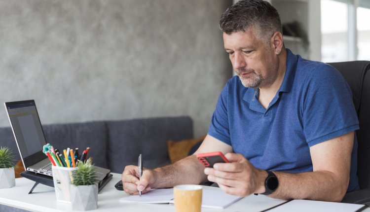 Hoeveel AOW krijg ik met volwassen, thuiswonende kinderen?