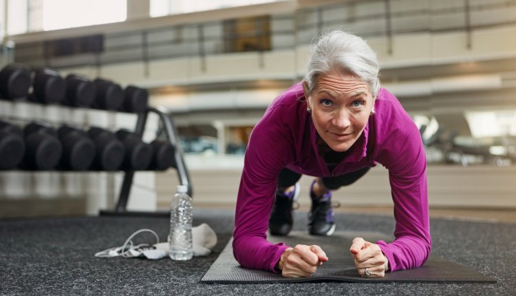 sportieve oudere vrouw