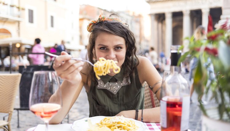 Pastamaaltijd op Italiaans terras
