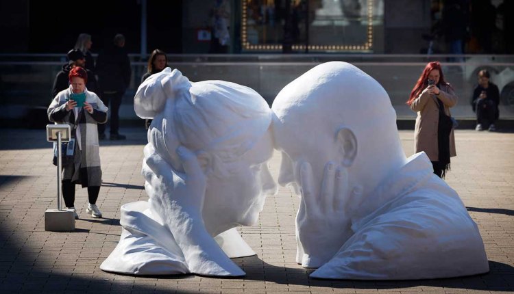 het beeld 'Blijf nabij' 