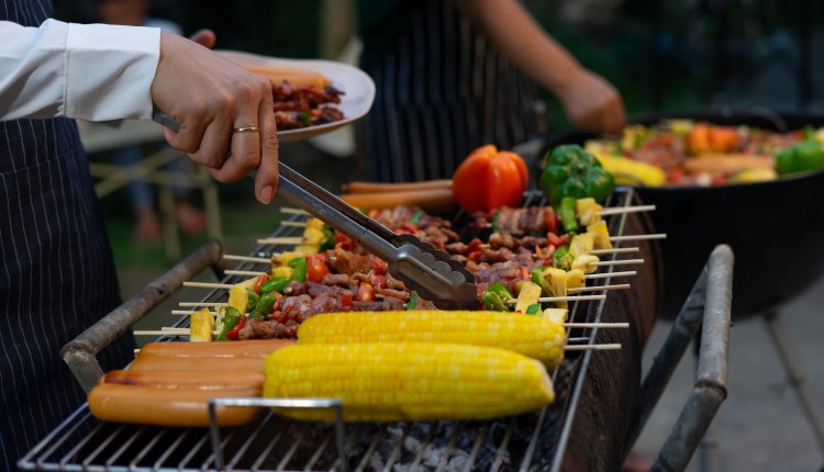 Barbecue met maiskolven