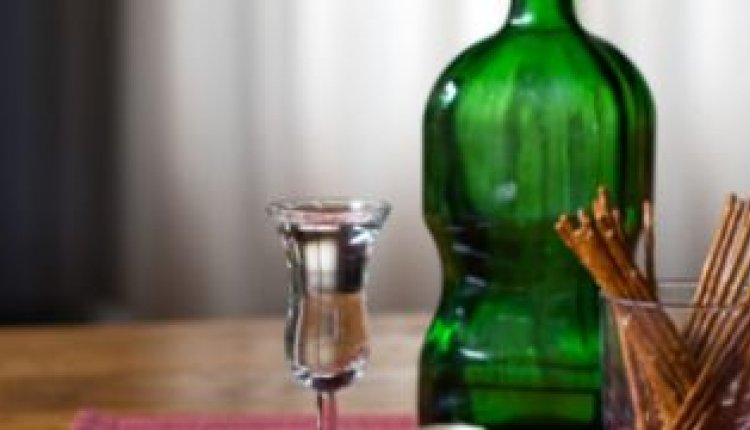 3470999-Top-5-jenever