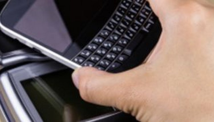 3471343-Betalen-met-je-telefoon
