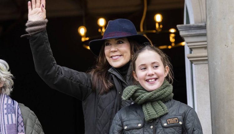 Koningin Mary noemt nieuwe paarden Flik en Flak