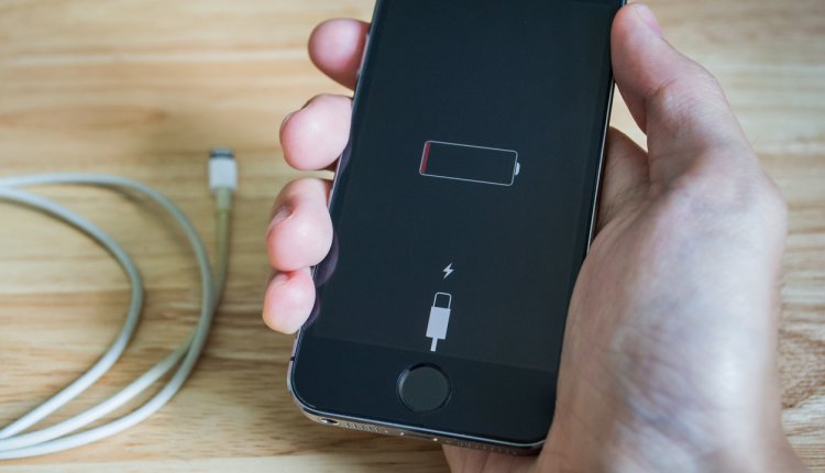 gouden barrière vlees Batterij van uw smartphone snel leeg? Zeven tips voor een langere  levensduur | PlusOnline