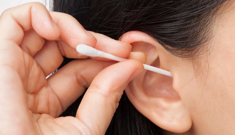 Vooruit Gelach Raad Hoe maakt u de oren schoon? | PlusOnline