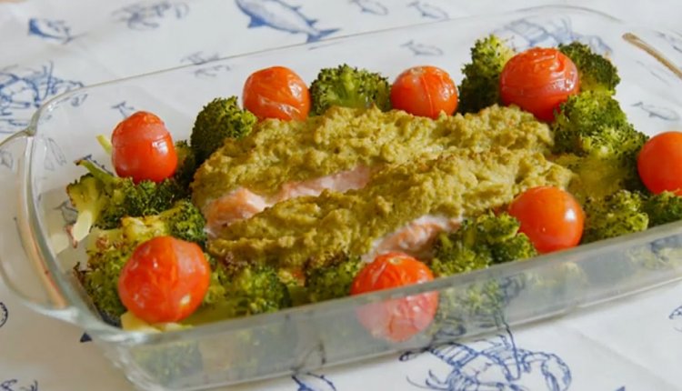 zalm uit de oven met broccolipesto