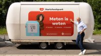 hartstichting-directeur-hans-snijder-bij-de-hartcheckbus