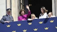 Carl Philip en Sofia delen nieuwe foto van jarige prins Julian 