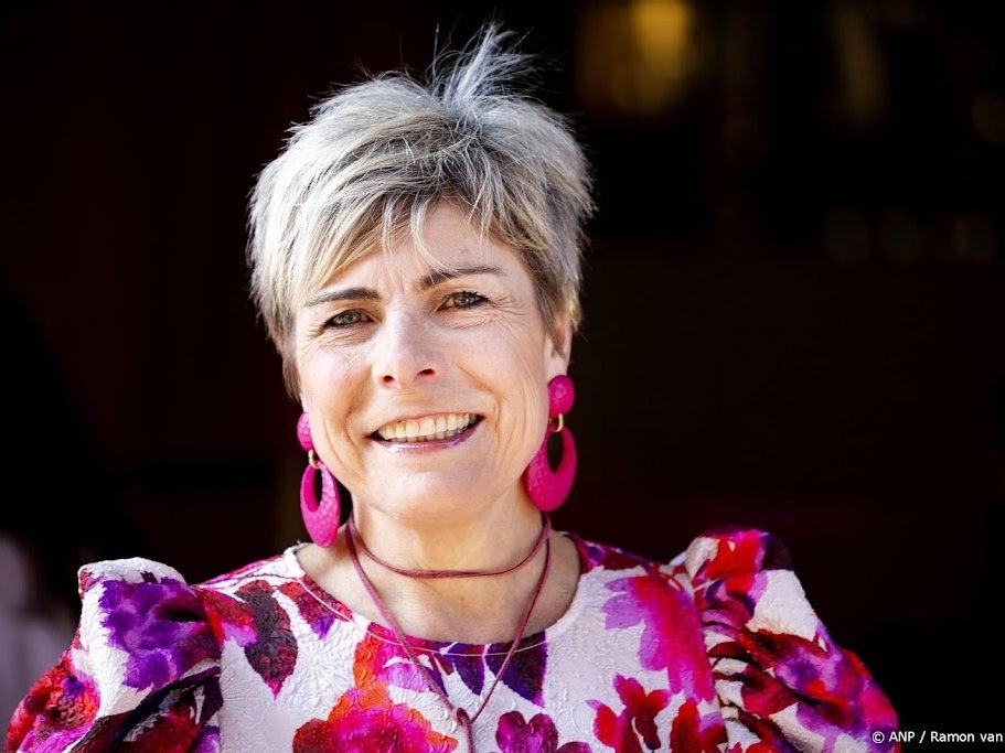Laurentien arriveert met ouders voor staatsbanket in Amsterdam | PlusOnline