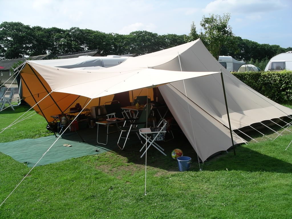 Guggenheim Museum astronaut studie Hoera! De Waard tenten gered door overname | PlusOnline