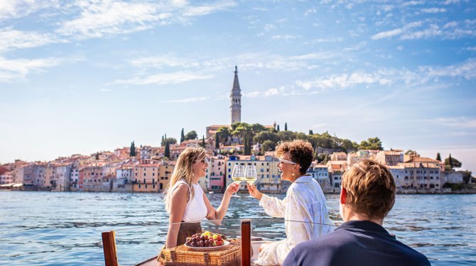 Maja Danica Pečanić