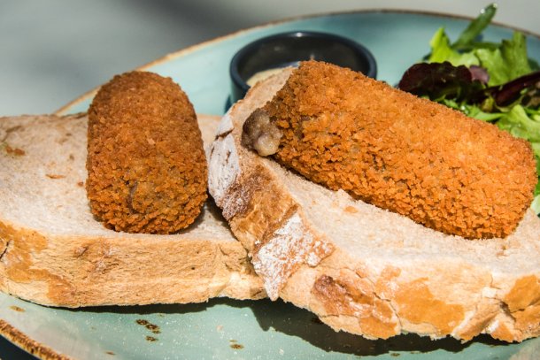 Kroket op brood