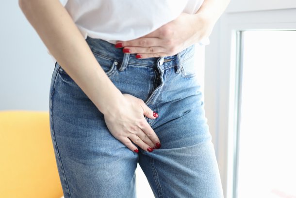 vrouw met pijn aan vagina